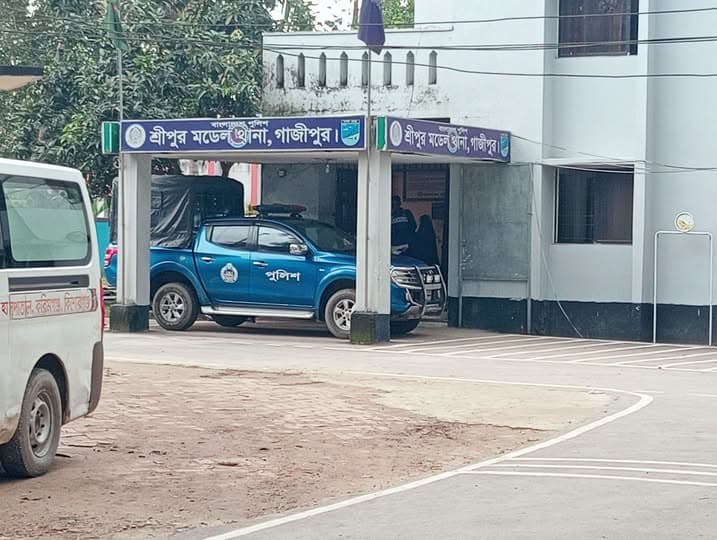 শ্রীপুরে মাদকবিরোধী অভিযানে ইয়াবাসহ আটক ২